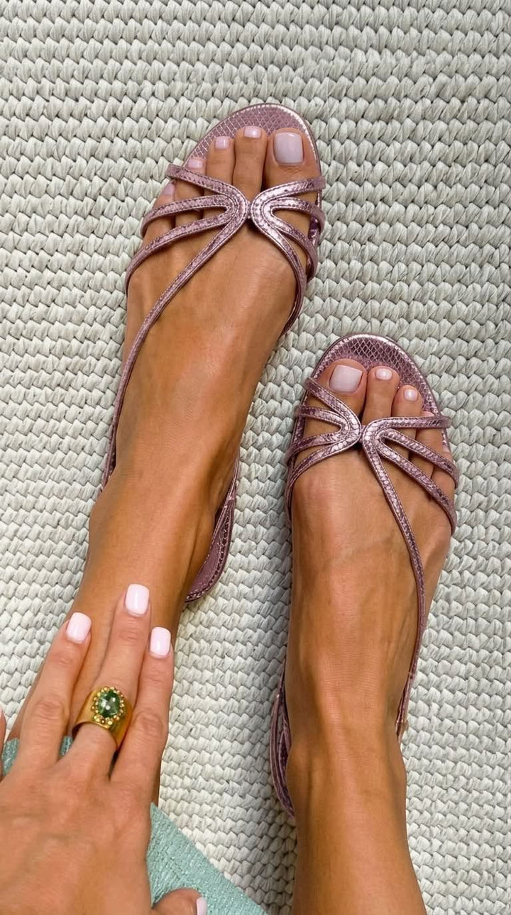 Ginevra | Sandalia Dorada de Elegancia Veraniega