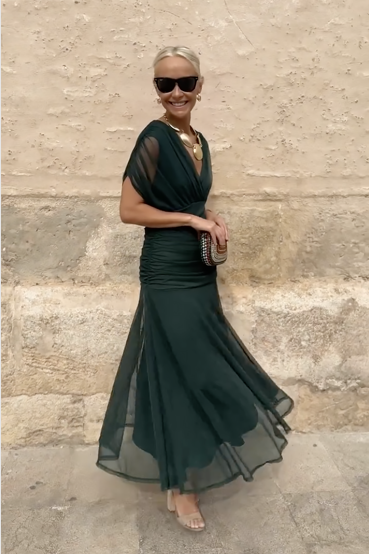 Lucía| Elegante vestido largo de fiesta con escote en V
