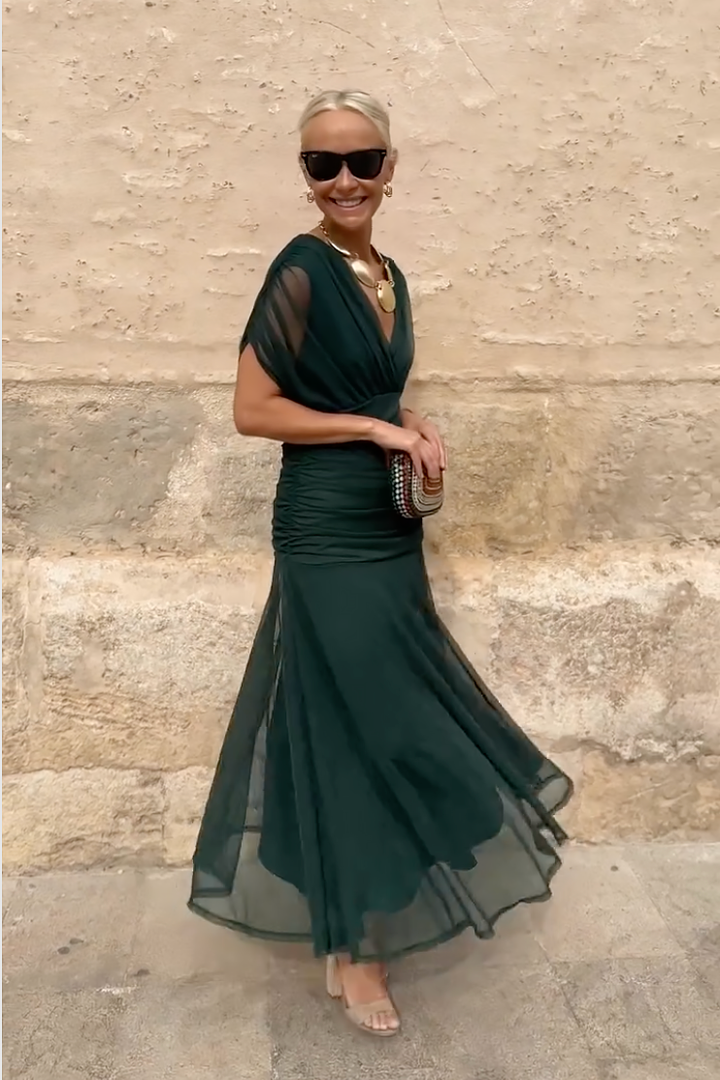 Lucía| Elegante vestido largo de fiesta con escote en V