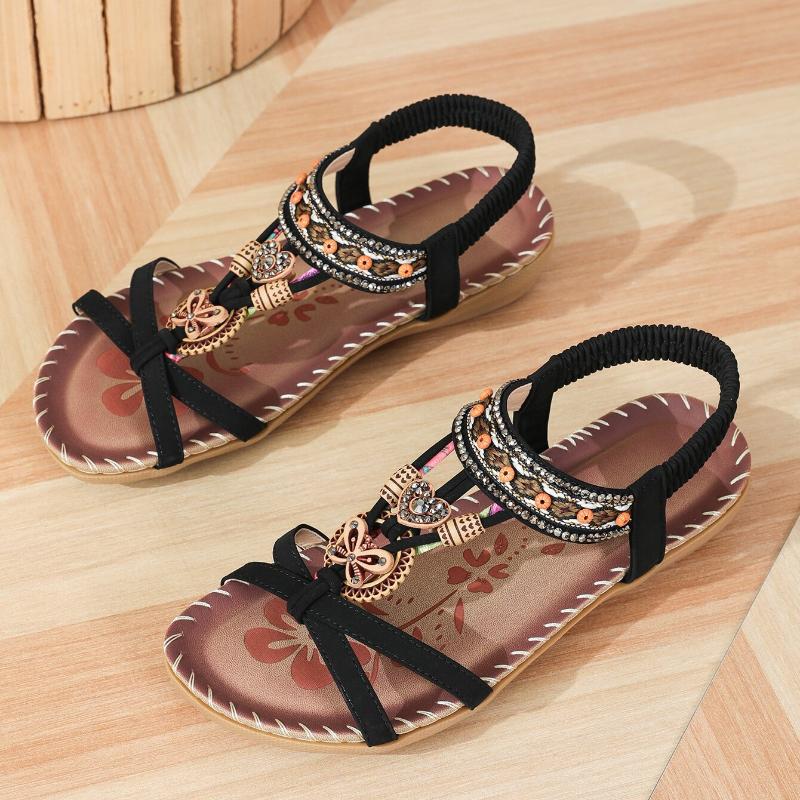 Rosa| Sandalias estilo Ibiza que combinan comodidad y elegancia