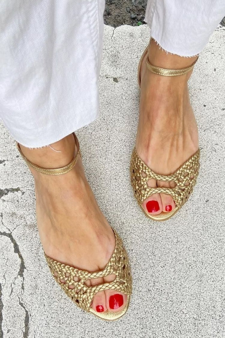 Isabel| Sandalias Doradas Trenzadas