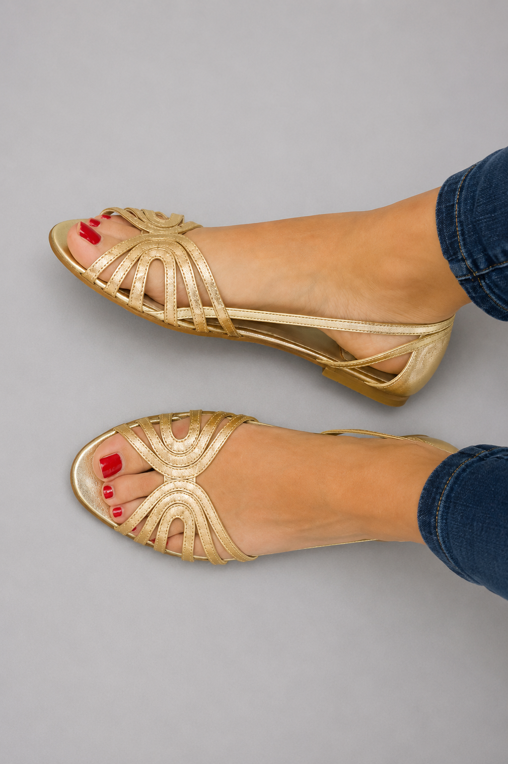 Leonor | Sandalias doradas de Verano