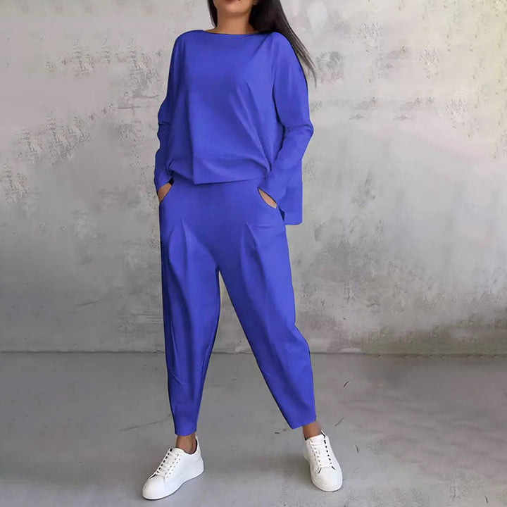 Cómodo conjunto de dos piezas con camiseta de manga larga y pantalón ancho
