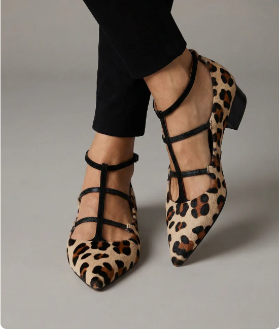 Blanca - Sandalias con tacón y estampado de leopardo