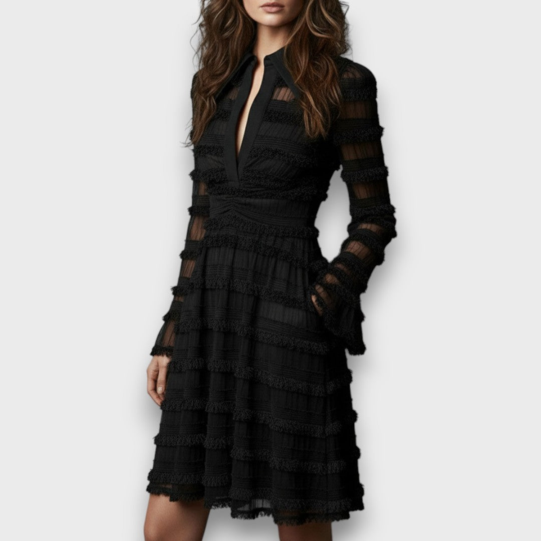 Vestido con flecos transparentes
