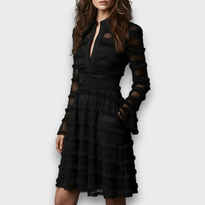 Vestido con flecos transparentes